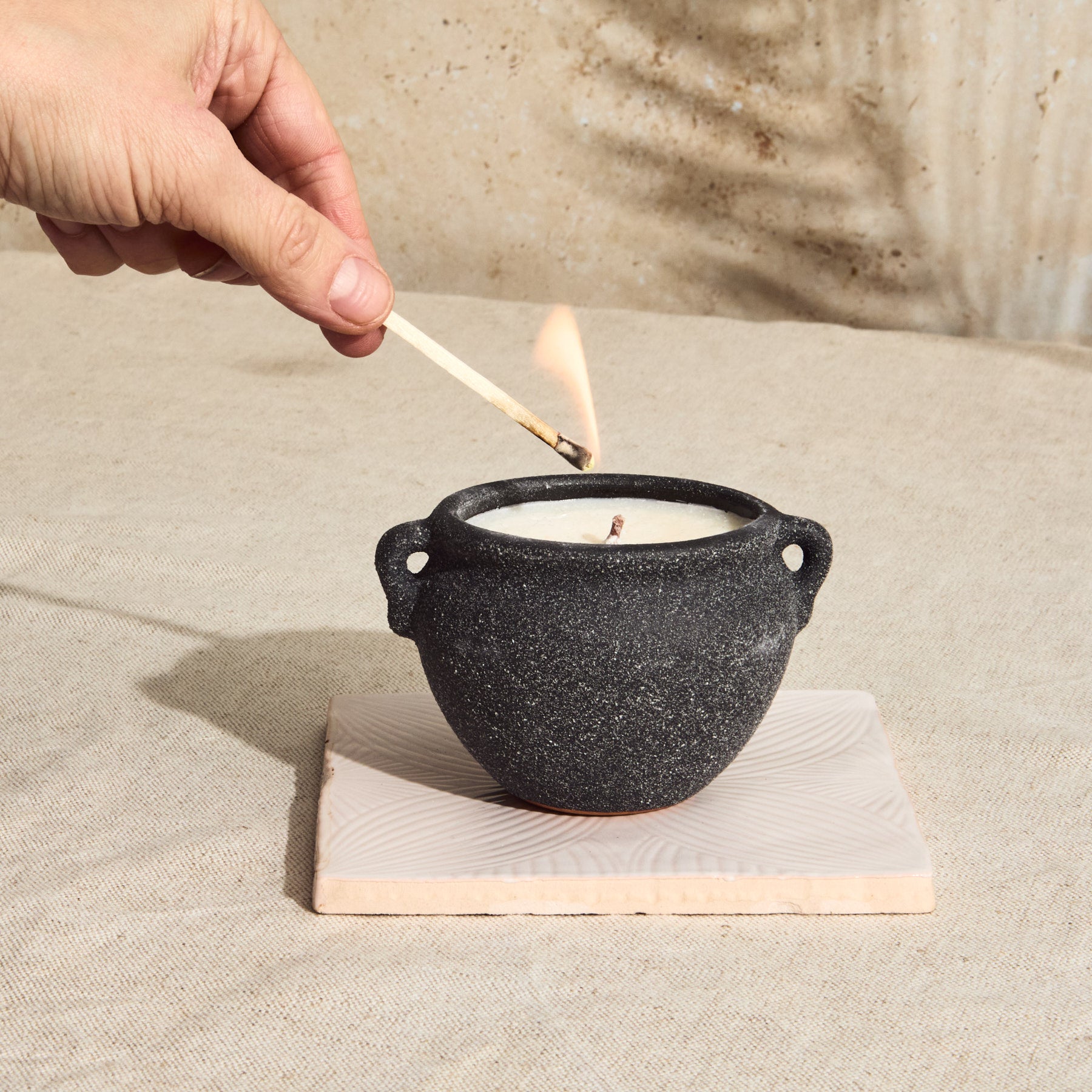 Marrakesh Graphite Pottery Candle - Activated Charcoal & Matcha