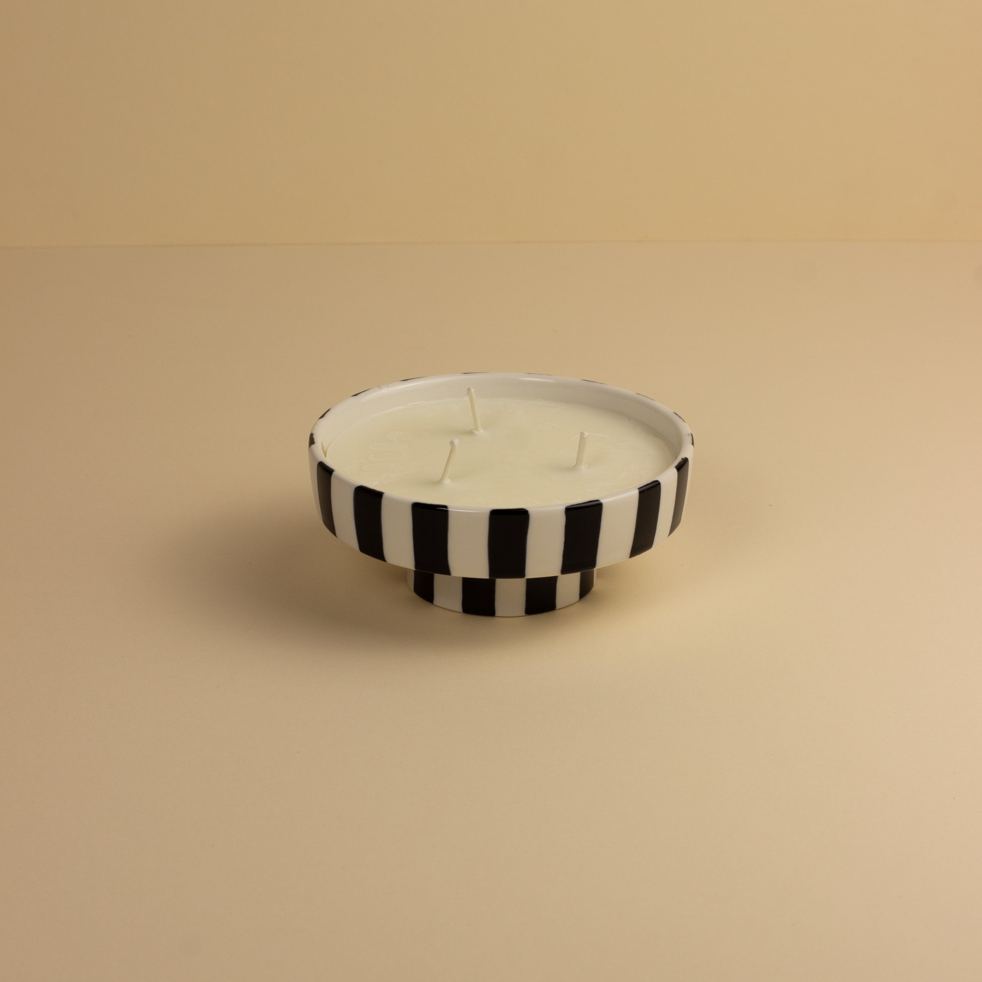 Marrakesh: Small Pedestal Candle - Passionfruit & Vanilla