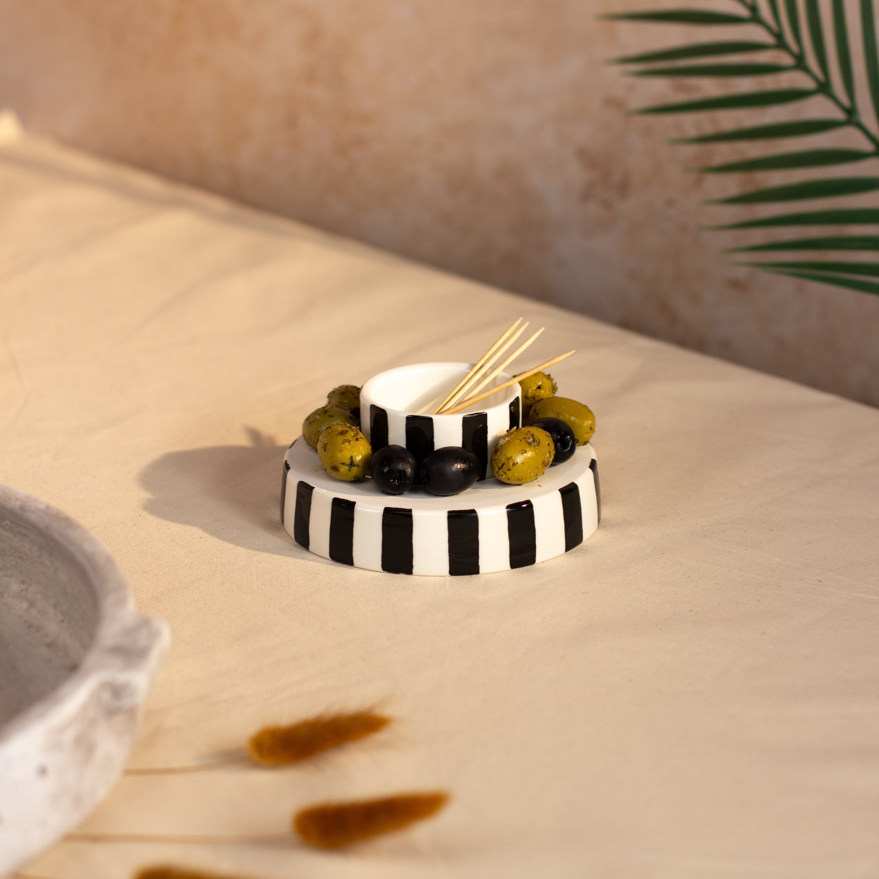 Marrakesh: Small Pedestal Candle - Passionfruit & Vanilla